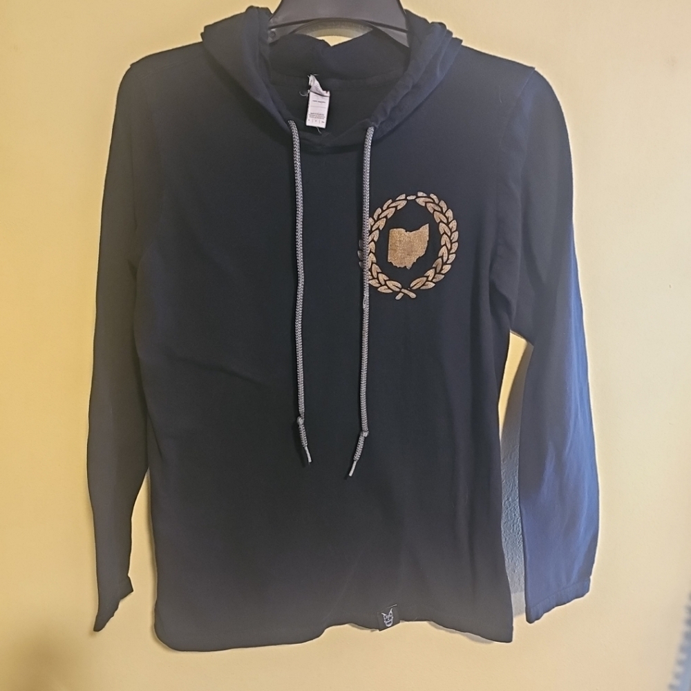 Women's Size Small State Shape Of Ohio In Laurel Wreath Black Lightweight Hoodie